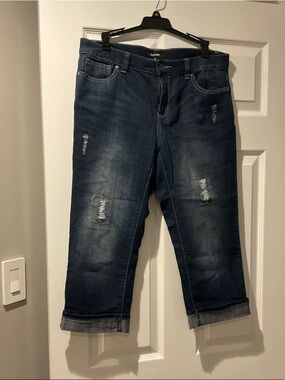 Daisy Fuentes Dark Blue Distressed Cropped Jeans